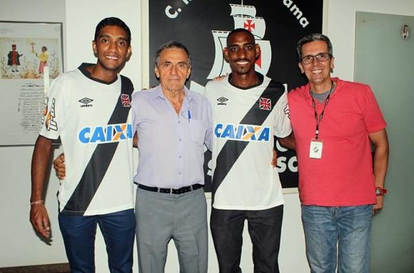 Marcos, Antnio Lopes (Vice-Presidente de Desportos Nuticos) Renato e Marcelo Neves (tcnico)