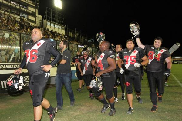 Jogadores do Vasco da Gama/Patriotas deram volta olmpica