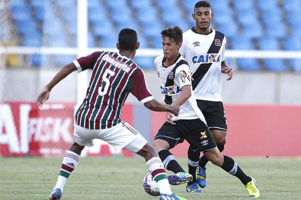 Mateus Vital no clssico contra o Fluminense