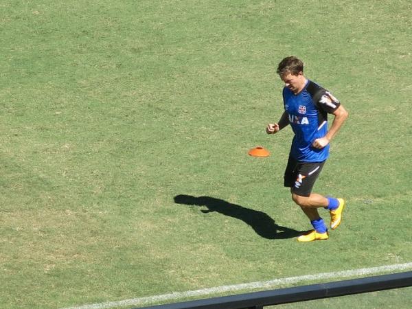 Dagoberto realizou atividades fsicas no gramado de So Janurio nesta quinta-feira