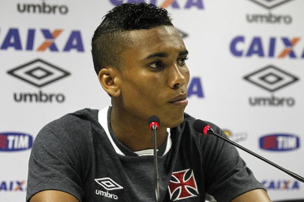 Lateral Madson estrear� no Maracan� com a camisa do Vasco