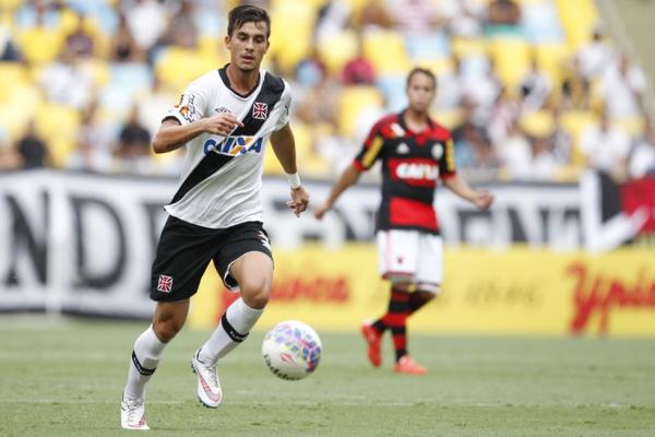 Bruno Cosendey quase marcou o gol de empate no ltimo lance da partida 