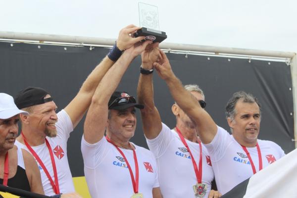 Equipe do Four Skiff Mster deu o primeiro passo rumo ao tricampeonato