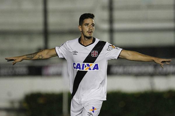 Kadu j balanou as redes quatro vezes no Carioca