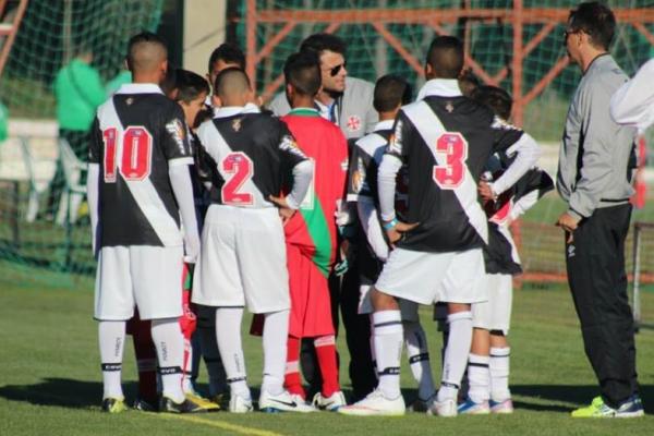 Vasco estreou com vitria no Mundialito