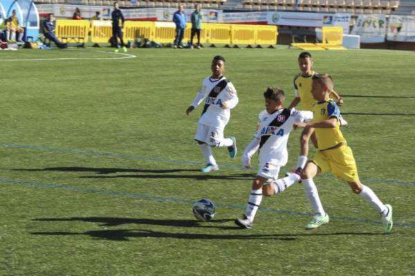 Gigante da Colina j est classificado para a prxima fase