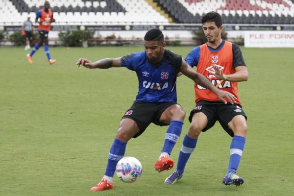 Jhon Cley e Kadu Fernandes participaram do treinamento desta manh
