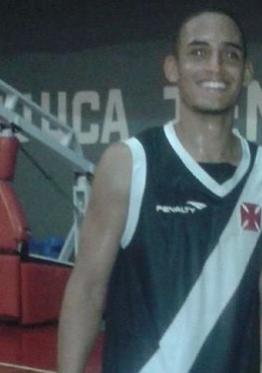 Com 31 pontos, Marley foi o grande destaque da vitria vascana