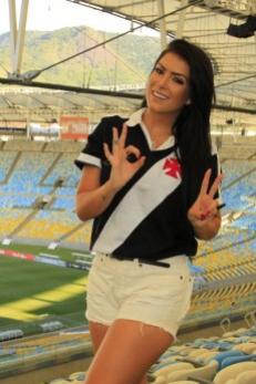 Miss Brasil 2010, Dbora Lyra aposta que o Vasco vai vencer por 2 a 0 o Flamengo