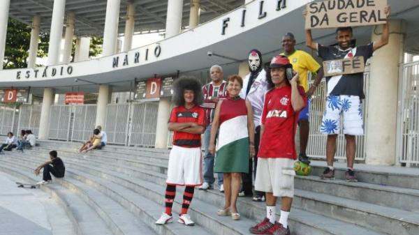 Dez anos do fim da geral do Maracan, personagens folclricos relembram o setor mais democrtico do Maracan