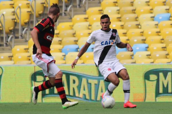 Thiago Mosquito teve boas chances no primeiro tempo