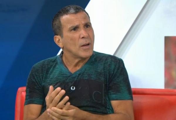 Eri Johnson v o ex-atacante Edmundo como um smbolo para o Vasco da Gama