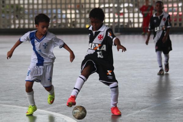 Equipe sub-11 voltou a vencer na Srie Prata