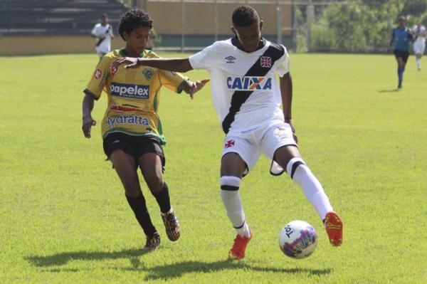 Wellinton marcou dois gols contra o Tigres