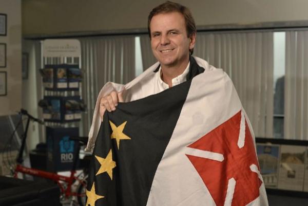 Prefeito Eduardo Paes aposta em fim do jejum do Vasco