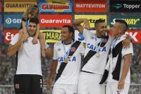 Jogadores comemoram o titulo