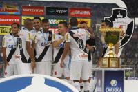 Jogadores comemoram o titulo