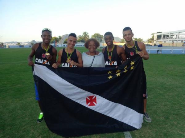 Medalhistas vascanos com a tcnica Solange Chagas