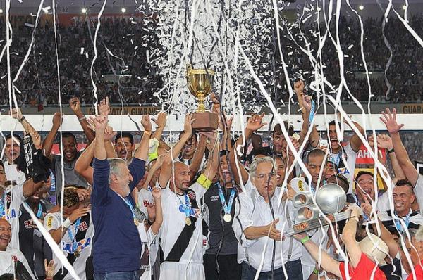 Tendo durado 11 ou 12 anos, o fato  que o jejum de ttulos estaduais acabou