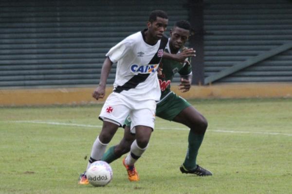 Gabriel Braga foi titular pela primeira vez no Vasco