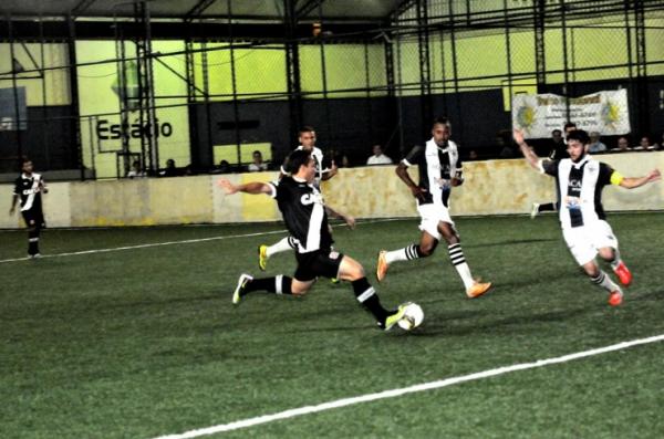 Romarinho abriu o placar no final do primeiro tempo