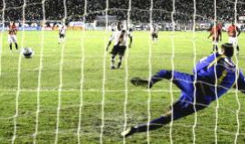 Romrio faz seu gol 1000