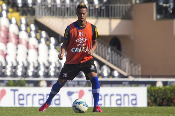 Hroi vascano, Rafael Silva deve retornar ao time titular na prxima rodada