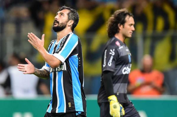 Douglas pode voltar ao Vasco