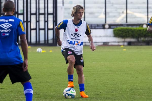 Diguinho estreia neste domingo com a camisa do Vasco