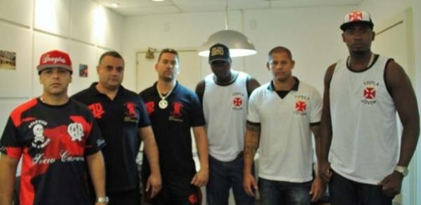 Torcedores da Os Fanticos e da Fora Jovem se reuniram na Cmara Municipal de So Paulo