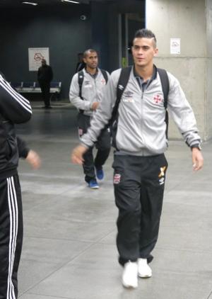 Biancucchi na chegada a Curitiba: argentino deve ter sua primeira chance