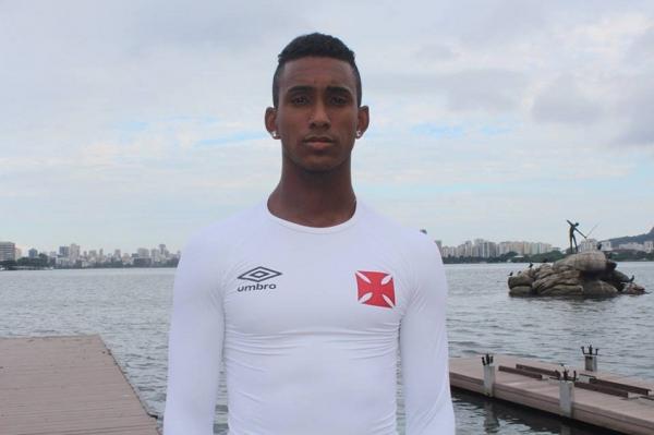 Jefferson  remador do Vasco h sete anos