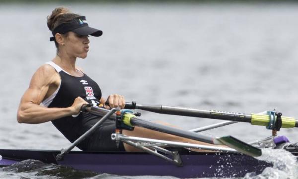  espera. Enquanto treina para a Copa na Itlia, Fabiana Beltrame aguarda companheira para o double skiff olmpico