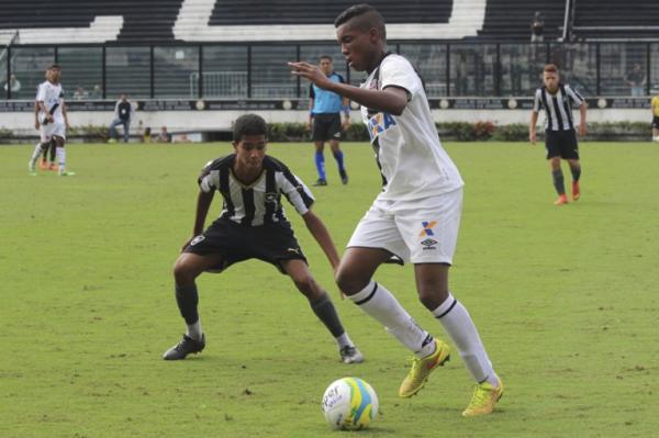 Victor Csar em ao contra o alvinegro