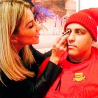 Situao de Bruno piorou nos ltimos meses. Na foto, Camila, esposa de Lo Moura, com o primo