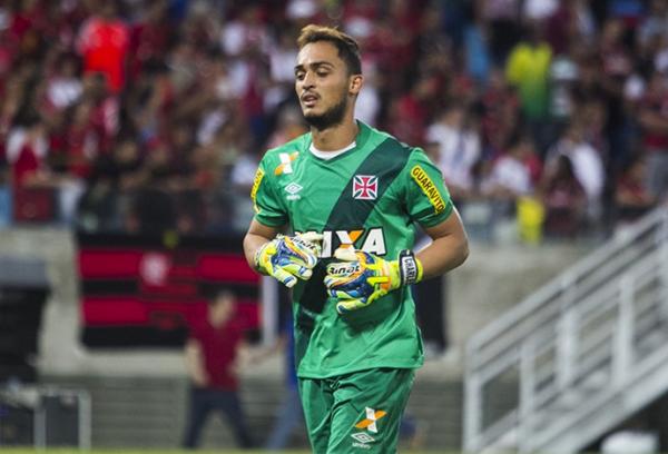 Charles vence enquete da defesa mais bonita da nona rodada do Brasileiro