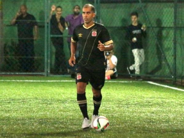 Felipe fez sua estreia com a camisa do futebol 7 vascano