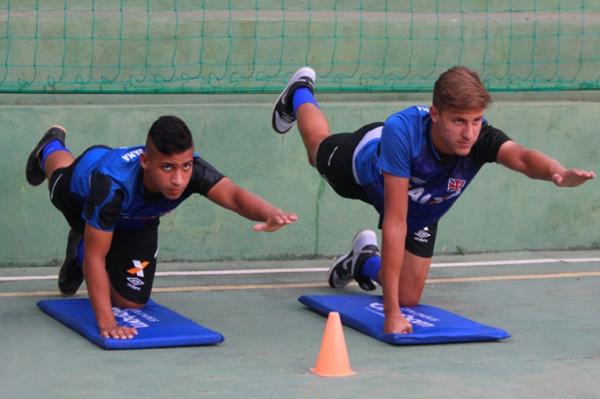 Joo Bernardo e Gabriel Nores realizando CORE