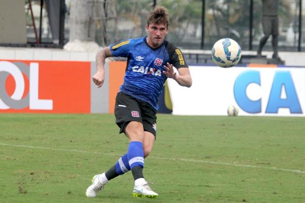 Aislan durante o treino desta manh em So Janurio