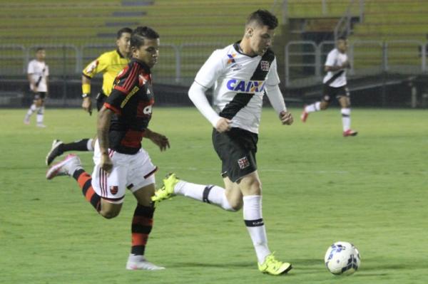 Renato Kayser teve um gol anulado no 1 tempo
