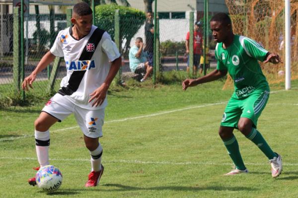 Destaque do sub-15, Paulinho foi utilizado no sub-17