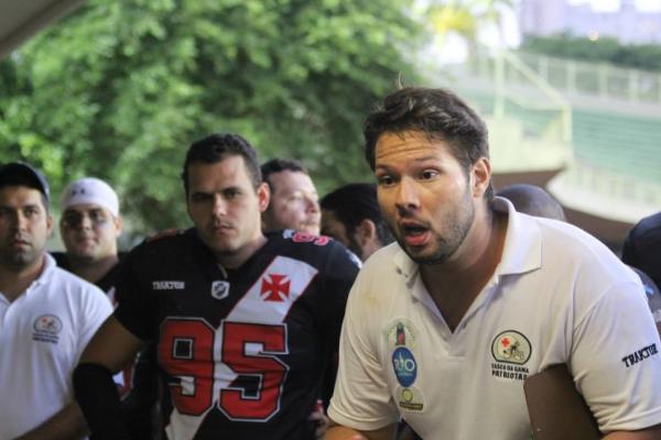 Biel orientando a equipe em mais uma jornada