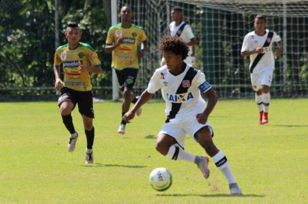 Paulo Vitor infernizou a defesa do Tigres na etapa final