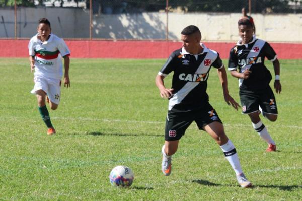 Paulinho e Rafinha em ao contra a Portuguesa