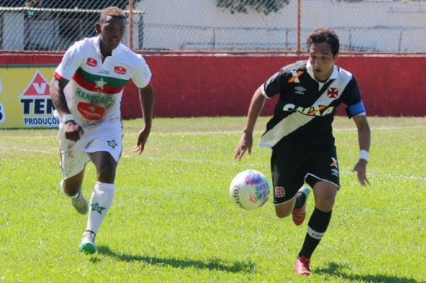 Hugo Borges voltou a balan�ar as redes no Carioca