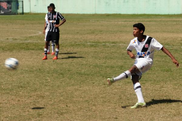 Joo Laranjeira foi o autor do gol da vitria cruzmaltina