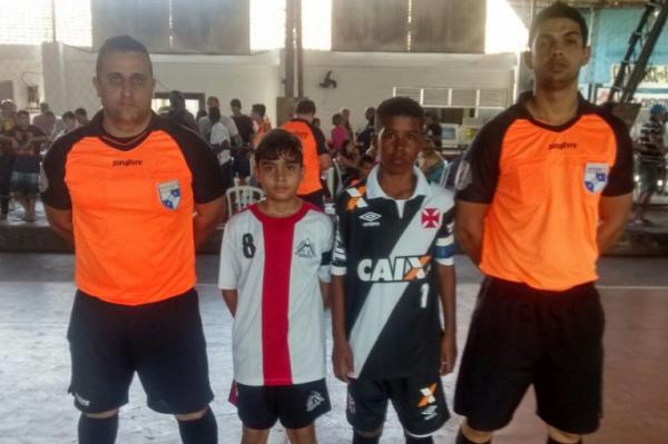 Andrey Santos marcou cinco gols e brilhou na vitria do sub-11