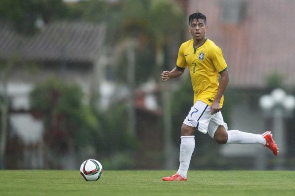 Evander participou do primeiro gol brasileiro