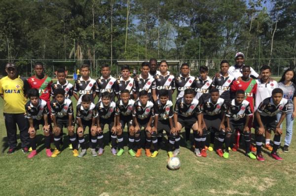 Sub-13 vem fazendo bonito na competio estadual
