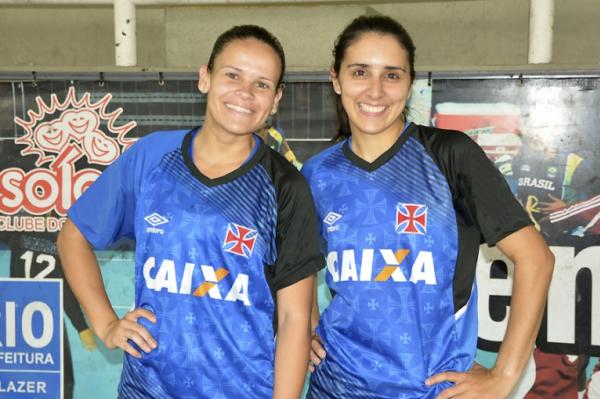 Erika e Vanessa Reis